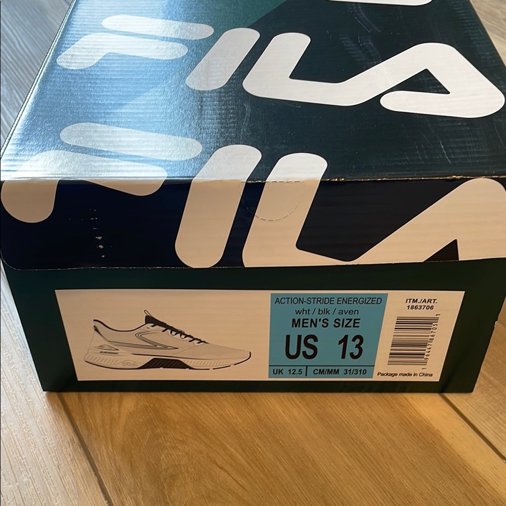 Fila Men's White and Black Action-Stride Sneakers size 13